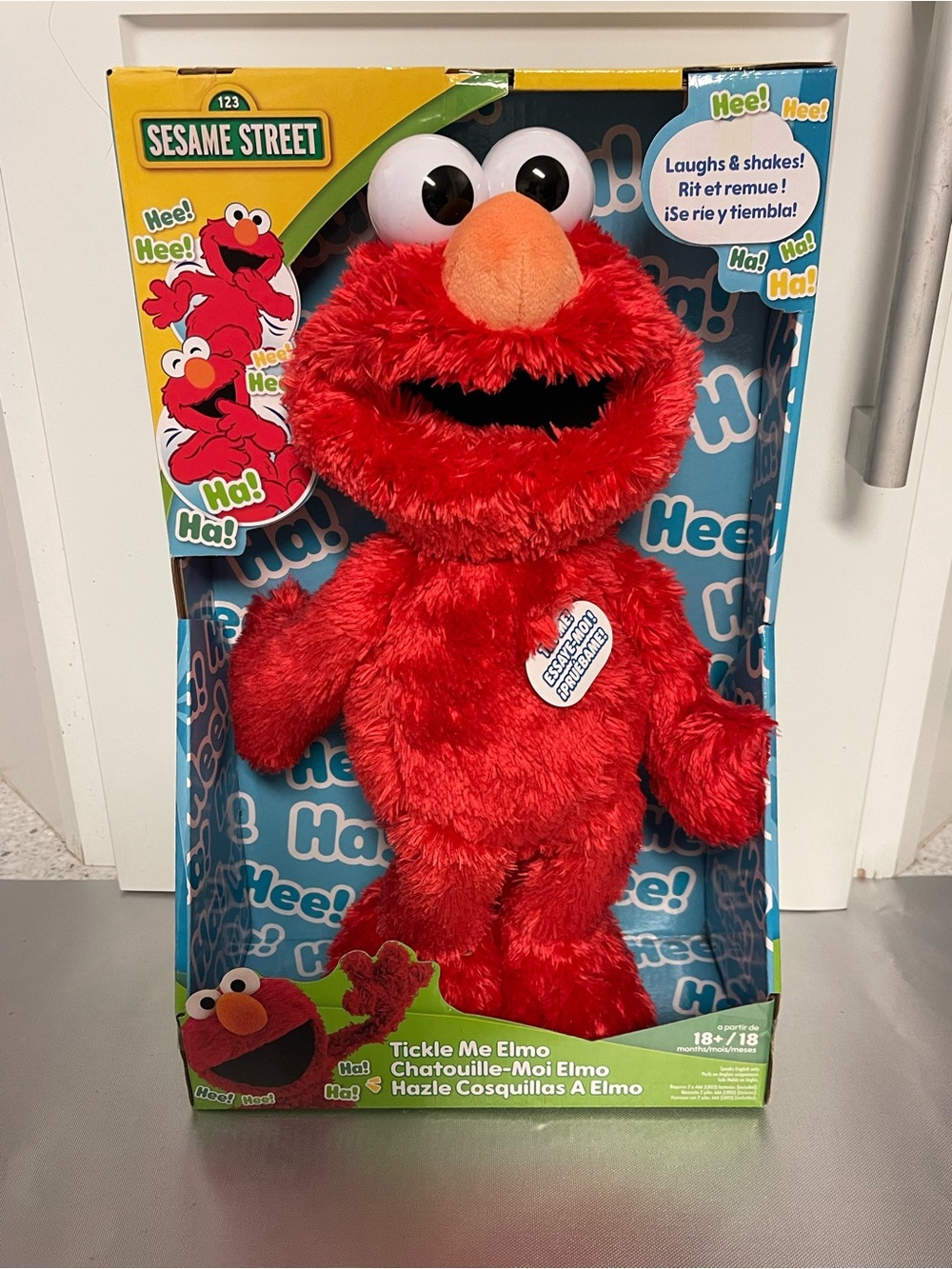 Sesame Street Tickle Me Elmo Plush Toy - Red 13.5” Laughs/Wiggle/Giggle English